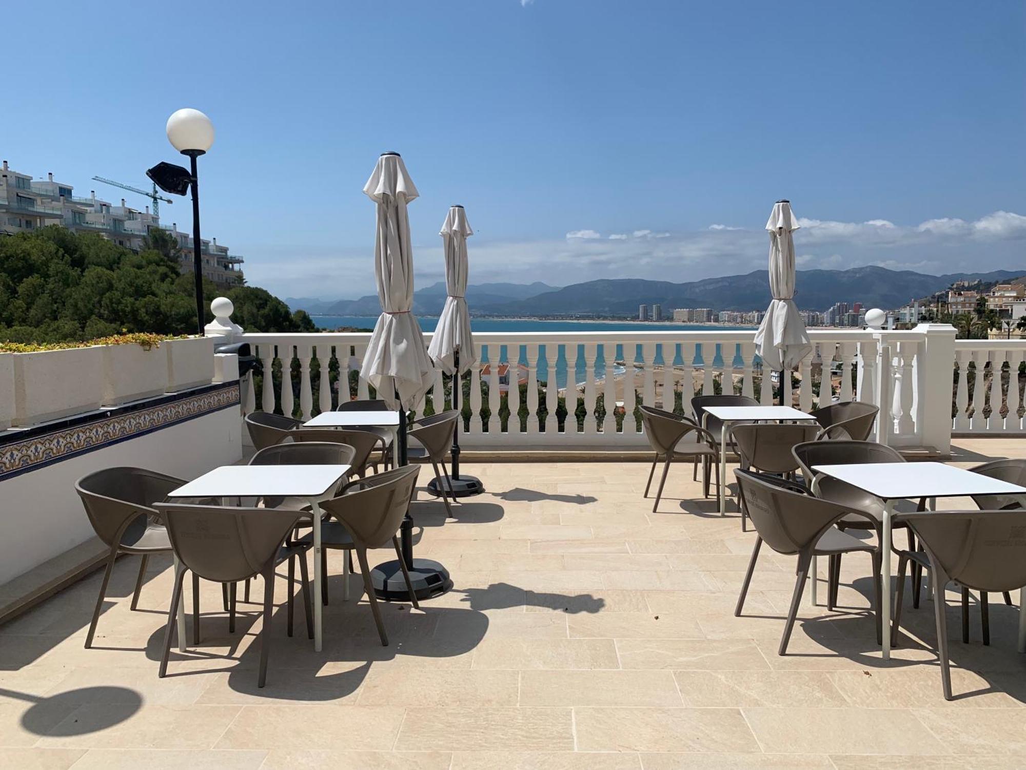 Royal Beach - Appartment With Sea View & Terrace Фаро-де-Куйєра Екстер'єр фото