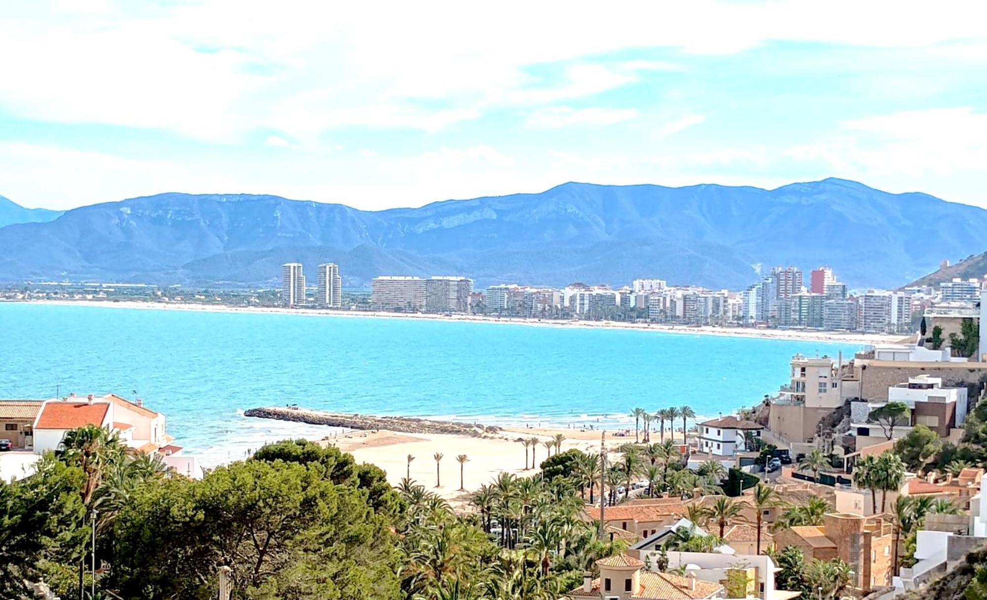 Royal Beach - Appartment With Sea View & Terrace Фаро-де-Куйєра Екстер'єр фото